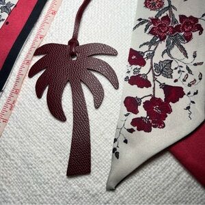 Red Tropical Twilly Set with Bag Charm